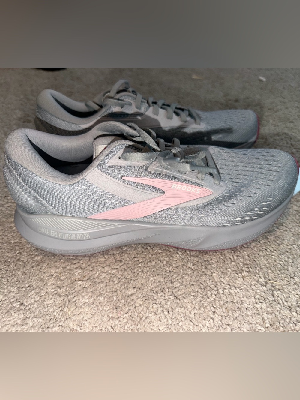 Brand new Brooks Women's adrenaline GTS 24